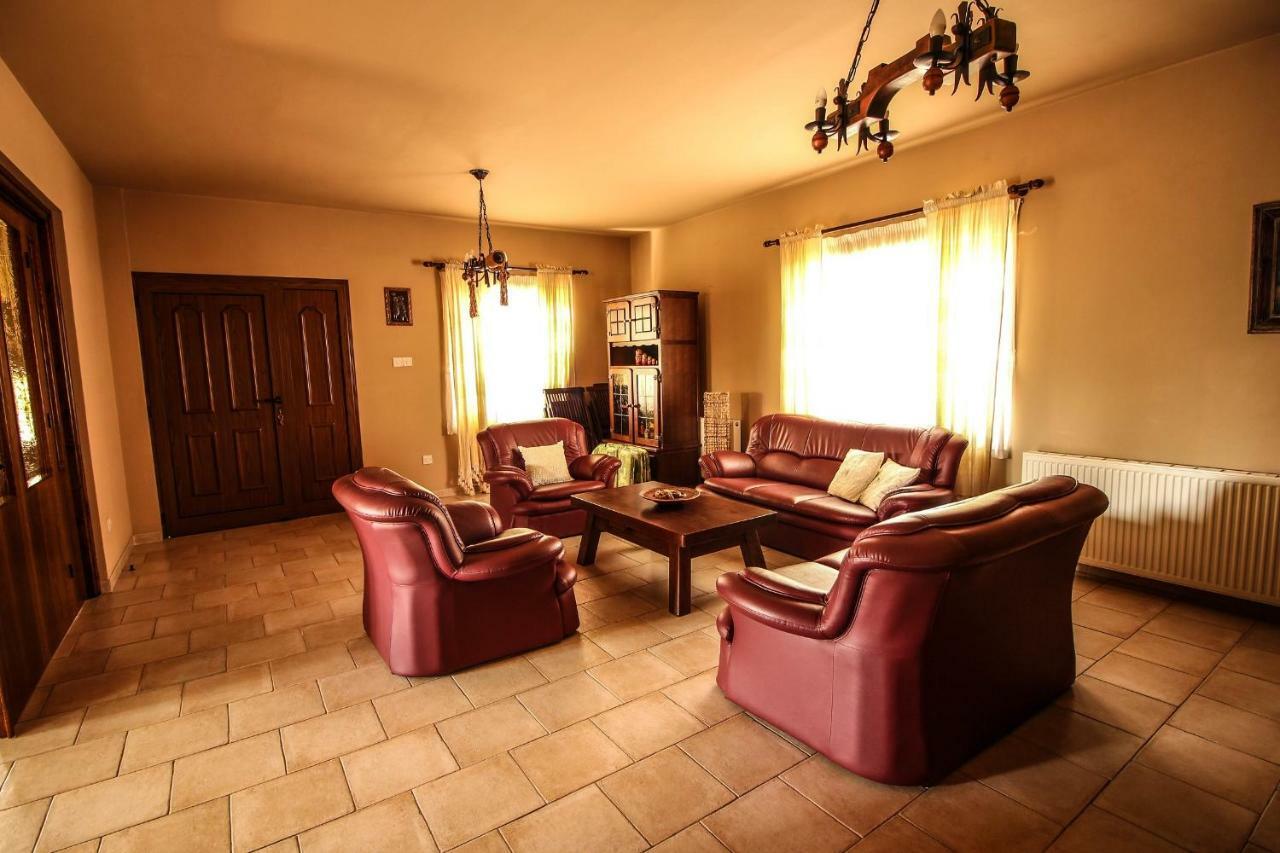 Villa Rustic House Xylophaghou Exterior foto